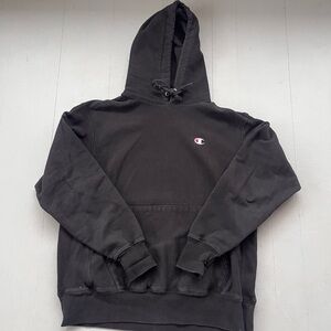 Champion Men's Reverse Weave Black Hoodie Sweater